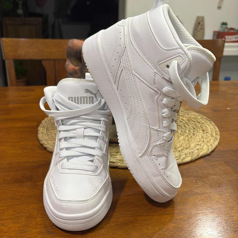 PUMA SNEAKERS